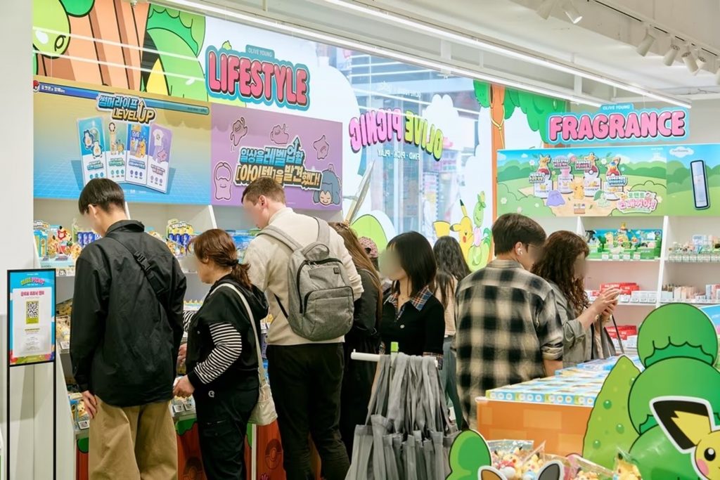 韓国オリーブヤング、ポケモンのポップアップに3万7000人 写真枚 国際