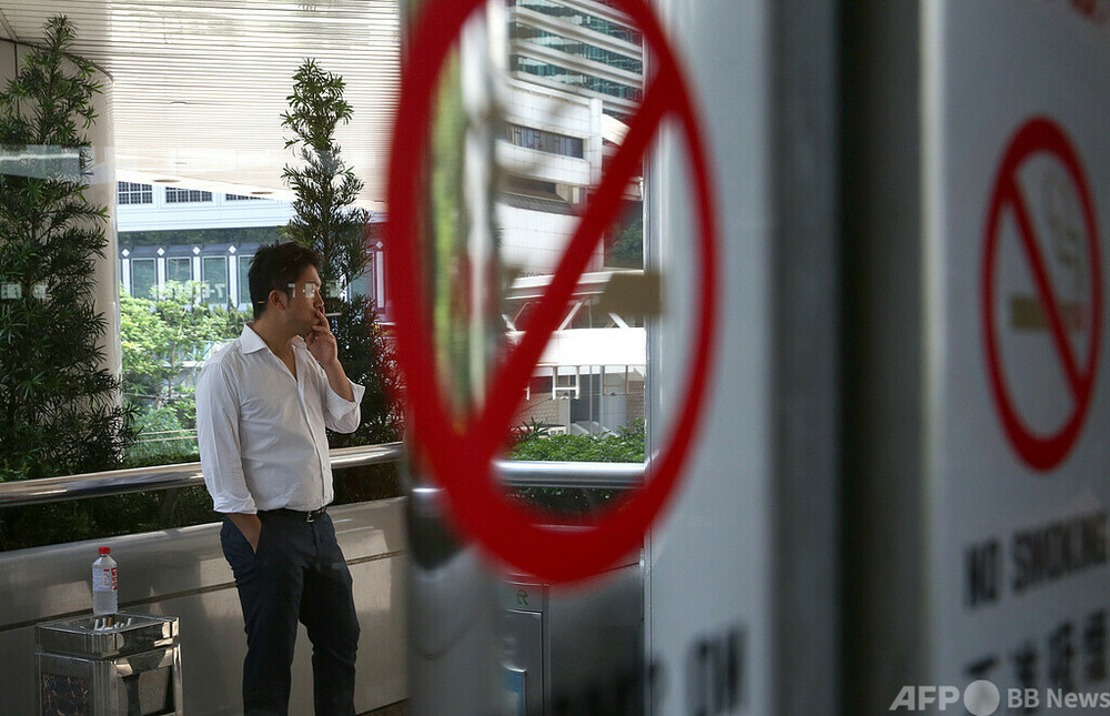 香港がタバコ規制を強化 公共の場での電子タバコ所持も禁止