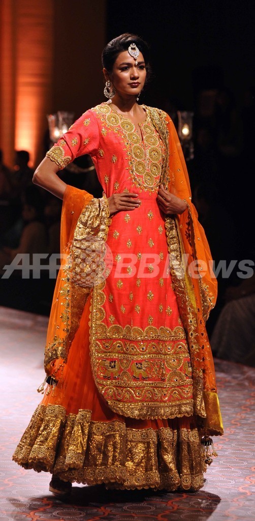 ＜インド・ブライダル・ファッション・ウィーク 2013＞Preeti S. Kapoor