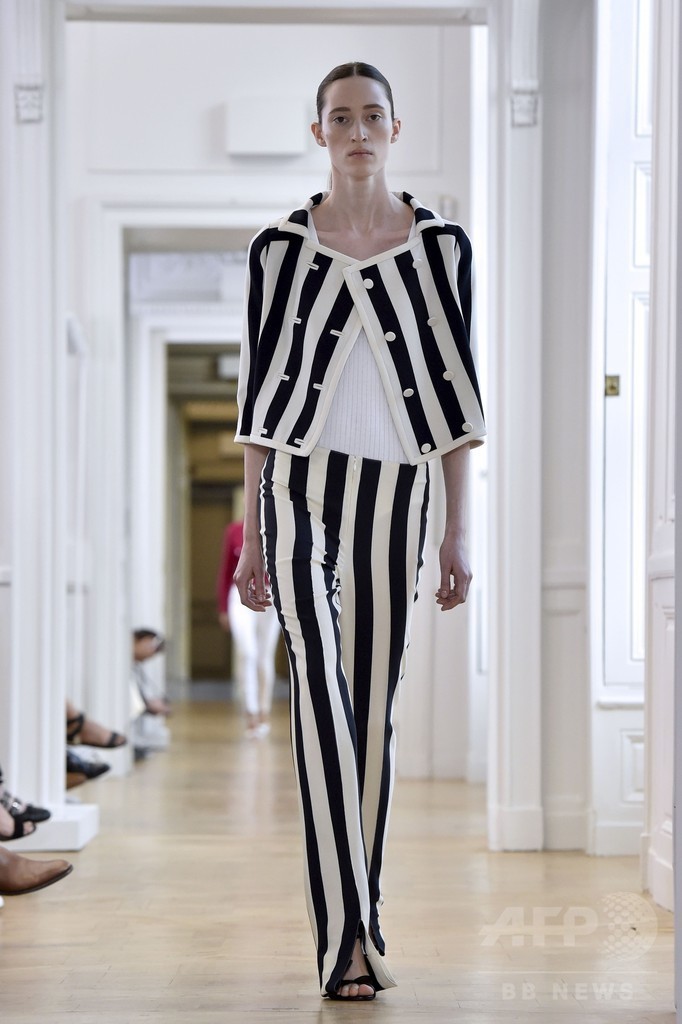 「クレージュ」17年春夏