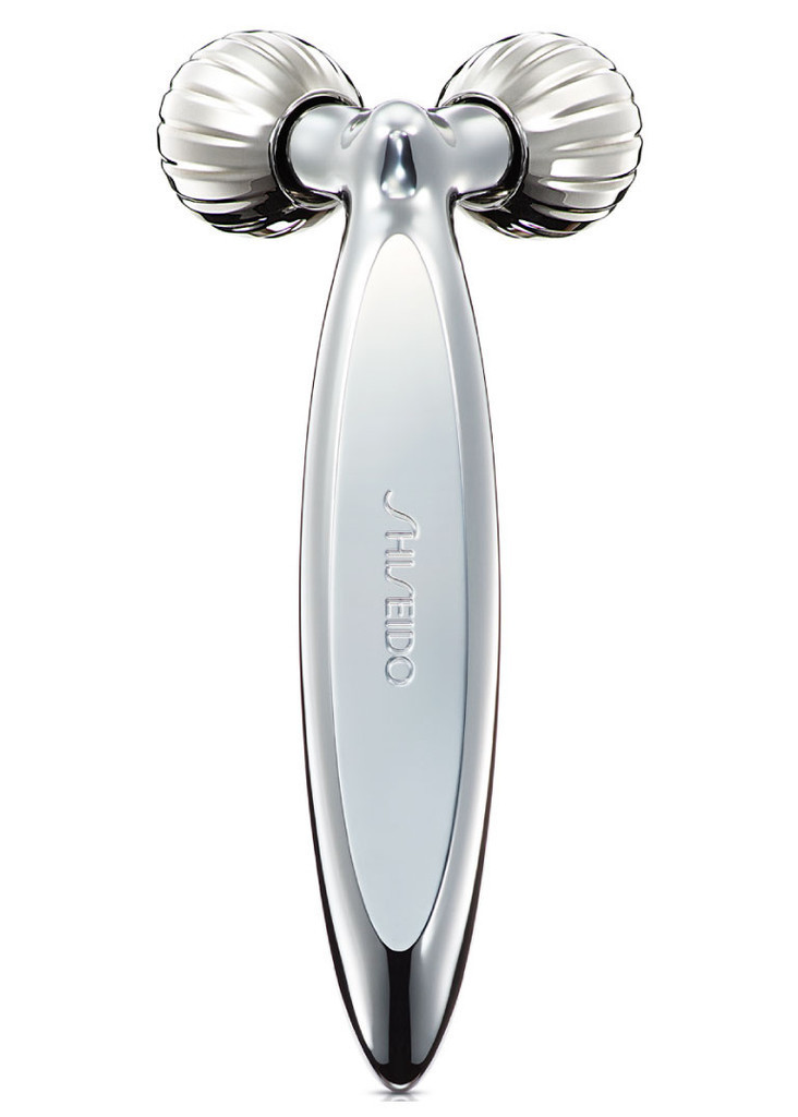 「資生堂」顔用マッサージローラーを12月1日数量限定発売