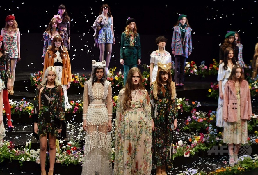 タイ発ブランド「スレトシス」で開幕、東京ファッションウィーク15/16秋冬