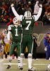 マイク・ニュージェント（%%Mike Nugent%%）の決勝フィールドゴールに歓喜するジェッツのベン・グレアム（%%Ben Graham%%、手前）。(c)AFP/Getty Images Jim McIsaac