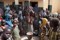 イスラム過激派組織ボコ・ハラムに追われた国内避難民（IDP）が暮らすナイジェリア・ボルノ州ディクワのキャンプ（2014年2月14日撮影）。(c)AFP/FLORIAN PLAUCHEUR