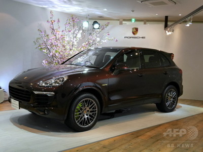 ハンサムウーマンを魅了するラグジュアリーsuv ポルシェ カイエン 写真4枚 ファッション ニュースならmode Press Powered By Afpbb News