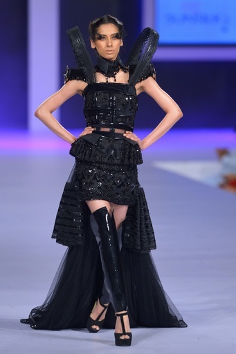 ＜サンシルク・ファッションウィーク＞Maria Bら