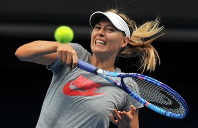 シャラポワ、全豪制覇のためなら「サングリアも我慢できる」