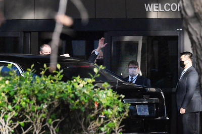 バイデン氏、副大統領に権限一時委譲 健診で麻酔