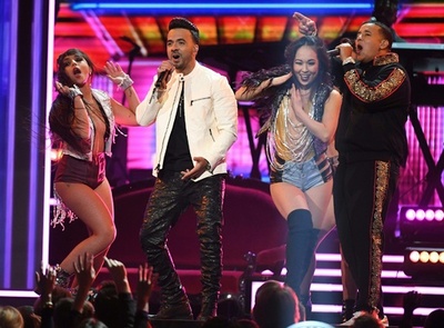 ユーチューブ、人気MVがハッキング被害 動画すげ替え相次ぐ