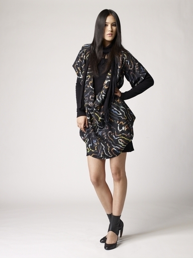 ミハラヤスヒロ、09/10年秋冬コレクションを発表