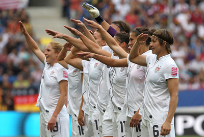 米国とスウェーデンが決勝トーナメント進出、女子サッカーW杯