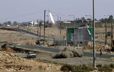 カダフィ派残党がバニワリドを奪還か、リビア