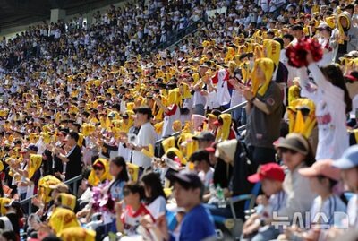 韓国プロ野球人気でグッズ市場拡大…「発売されれば即完売」の消費熱