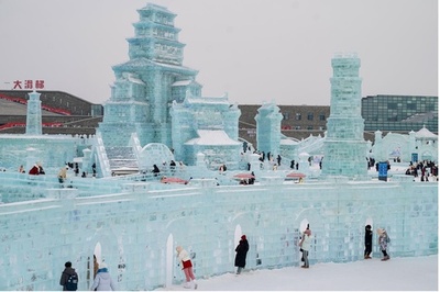 ハルビンの氷雪観光が大人気  まるで現実版『アナ雪』