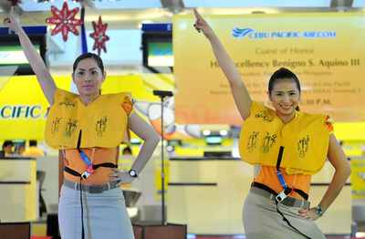 「踊る客室乗務員」のセブ・パシフィック航空が太っ腹のプレゼント