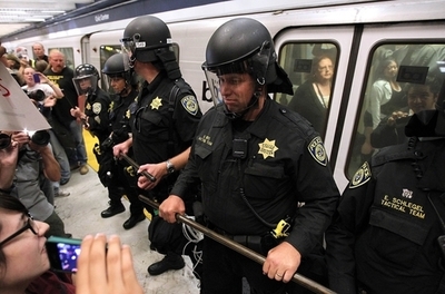 米地下鉄にまたサイバー攻撃、警官102人の個人情報流出