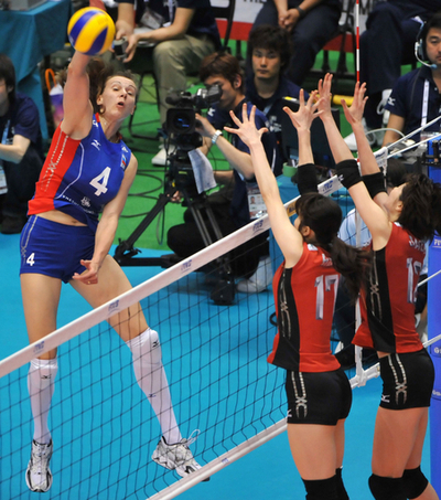 日本女子、ロシアに敗れ五輪出場権獲得は最終戦に持ち越し