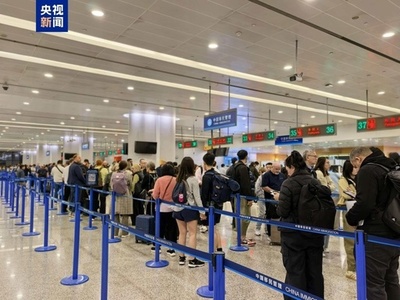 上海浦東国際空港、外国人入国者数が1日で2万5000人超え 過去最高を更新