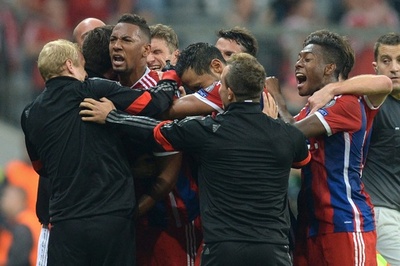 バイエルン、終了間際の得点でマンC下す 欧州CL