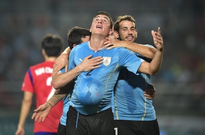 ウルグアイが親善試合で韓国に勝利