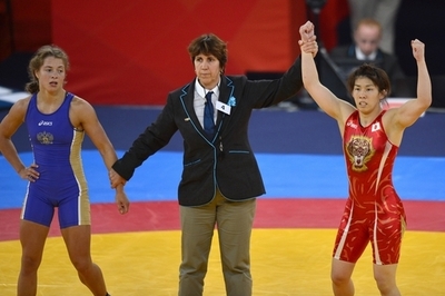 3連覇狙う吉田が決勝進出、レスリング女子55キロ級