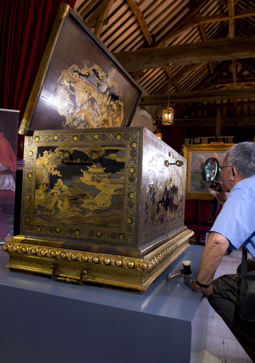 江戸時代の「マザランの櫃」、9.5億円でオランダ美術館が落札