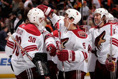 コヨーテス シュートアウトの末ダックスに勝利