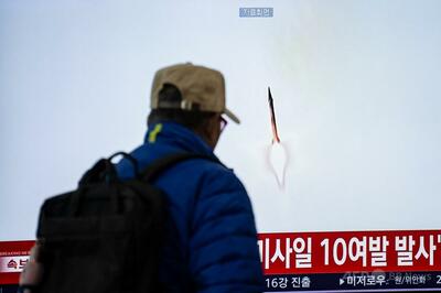 北朝鮮、日本海に短距離弾道ミサイル十数発発射 韓国軍