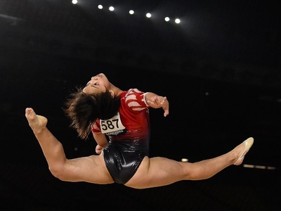 村上が個人総合予選トップ、メダル候補は相次ぎ棄権 世界体操