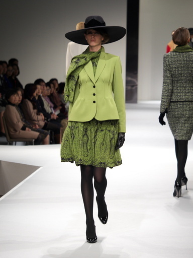 ＜13/14年秋冬東京コレクション＞ジュン アシダ