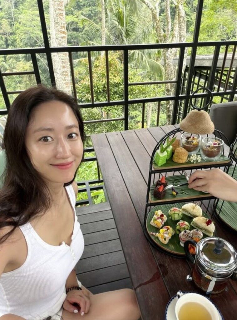 女優チョン・ヘビンのインスタグラム投稿(c)news1