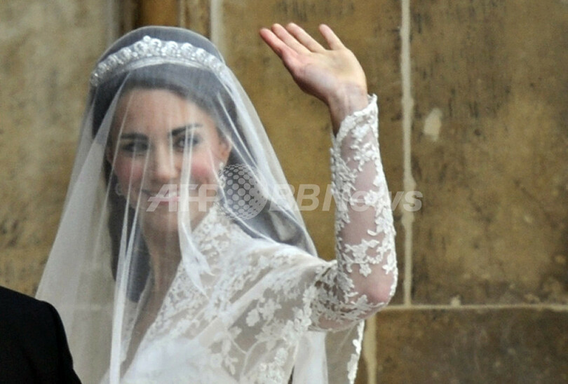 英国のウィリアム王子、世紀の結婚式