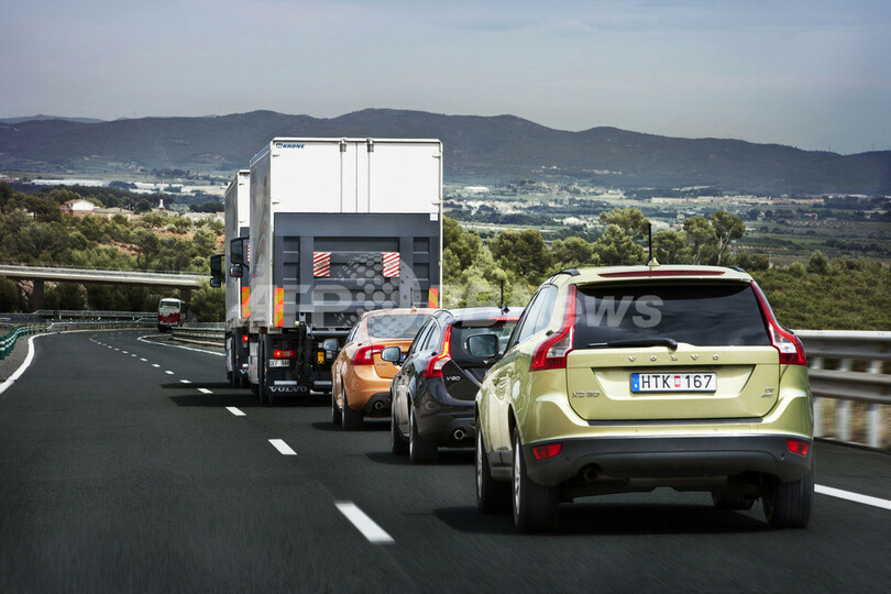 スペイン公道でボルボが自律走行車の試運転に成功 世界初 写真1枚 国際ニュース Afpbb News