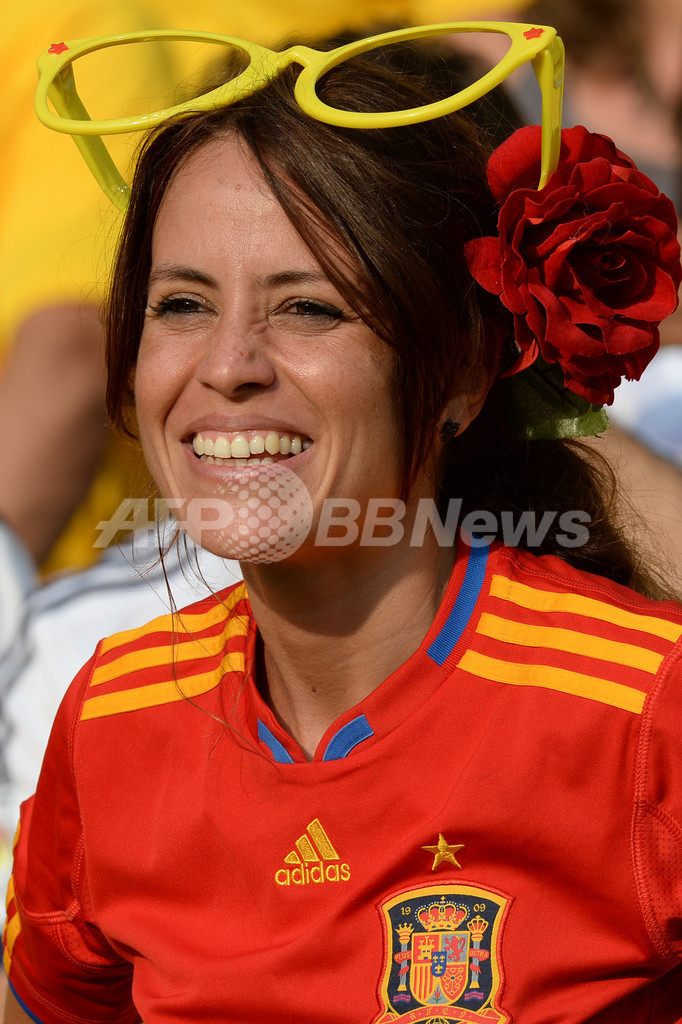 ブラジル美女から日本人サポーター、マスクマンまで・・・コンフェデ杯を盛り上げたサポーター