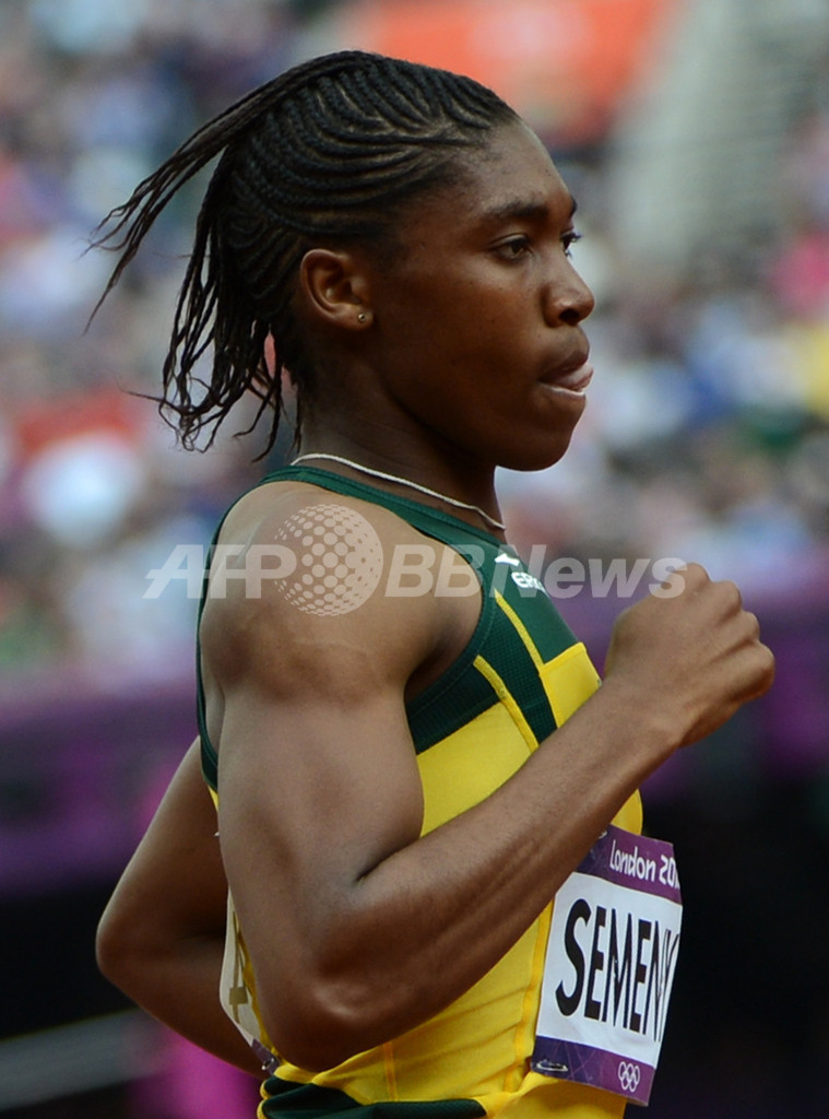 セメンヤが女子800メートル準決勝進出