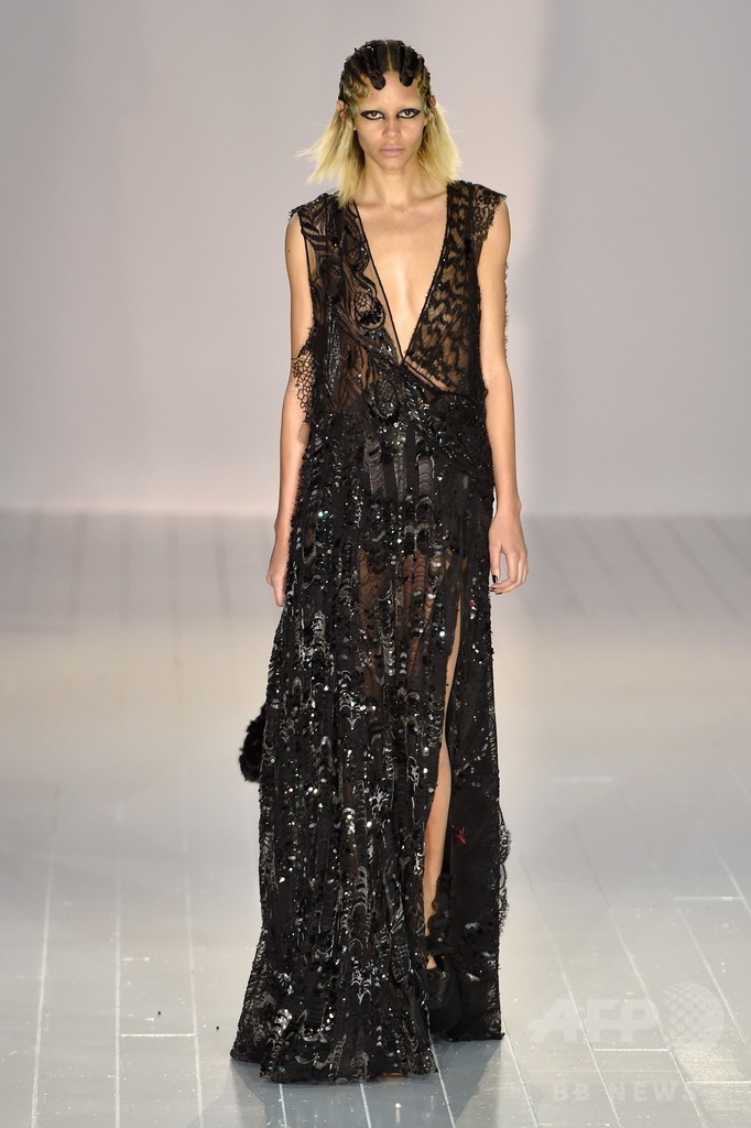 「マーク ジェイコブス」16/17年秋冬コレクション