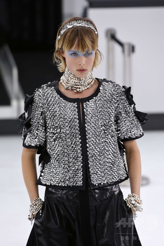 「シャネル」16年春夏コレクション