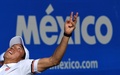 テニス、メキシコ・オープン、男子シングルス1回戦。サーブを放つ錦織圭（2018年2月27日撮影）。(c)AFP PHOTO / PEDRO PARDO