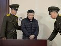 北朝鮮の国営朝鮮中央通信が撮影した、平壌にある最高裁判所に出廷した韓国系カナダ人のヒョンス・リム牧師の写真（2015年12月16日撮影、資料写真）。(c)AFP/ KCNA via KNS