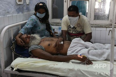 酒代わりに消毒液を割って飲む インドで9人死亡 
