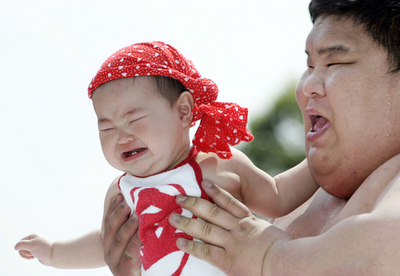 今年も泣き相撲大会開催、浅草寺