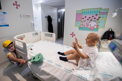 【今日の1枚】ホスピタル・クラウン、子どもたちの笑顔を糧に
