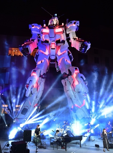 お台場に「UCガンダム立像」登場、実物大の19.7メートル