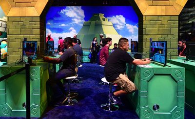 ビデオゲームは大人の趣味、米成人の65％が日常的にプレー