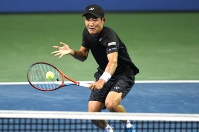 西岡は負傷で途中棄権 シティOP初戦敗退