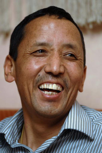 エベレスト最多登頂のシェルパさん、清掃登山で再び最高峰へ