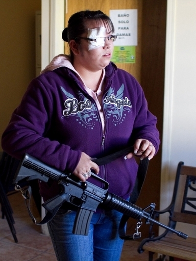 街でただ1人の警察官、麻薬団に拉致される メキシコ