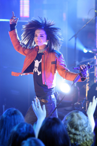 トキオ・ホテル、MTV「Total Request Live」でパフォーマンスを披露