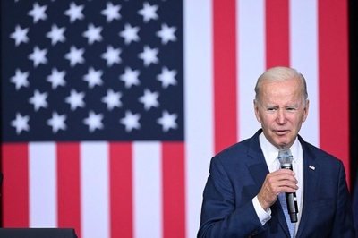 バイデン氏、再出馬の「意向ある」