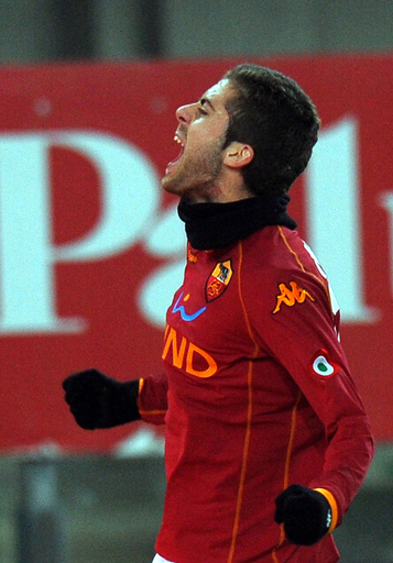 ローマ アウェーでキエーボ下し4連勝